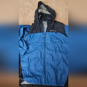Columbia Men's Navy and Sky Blue Raincoat